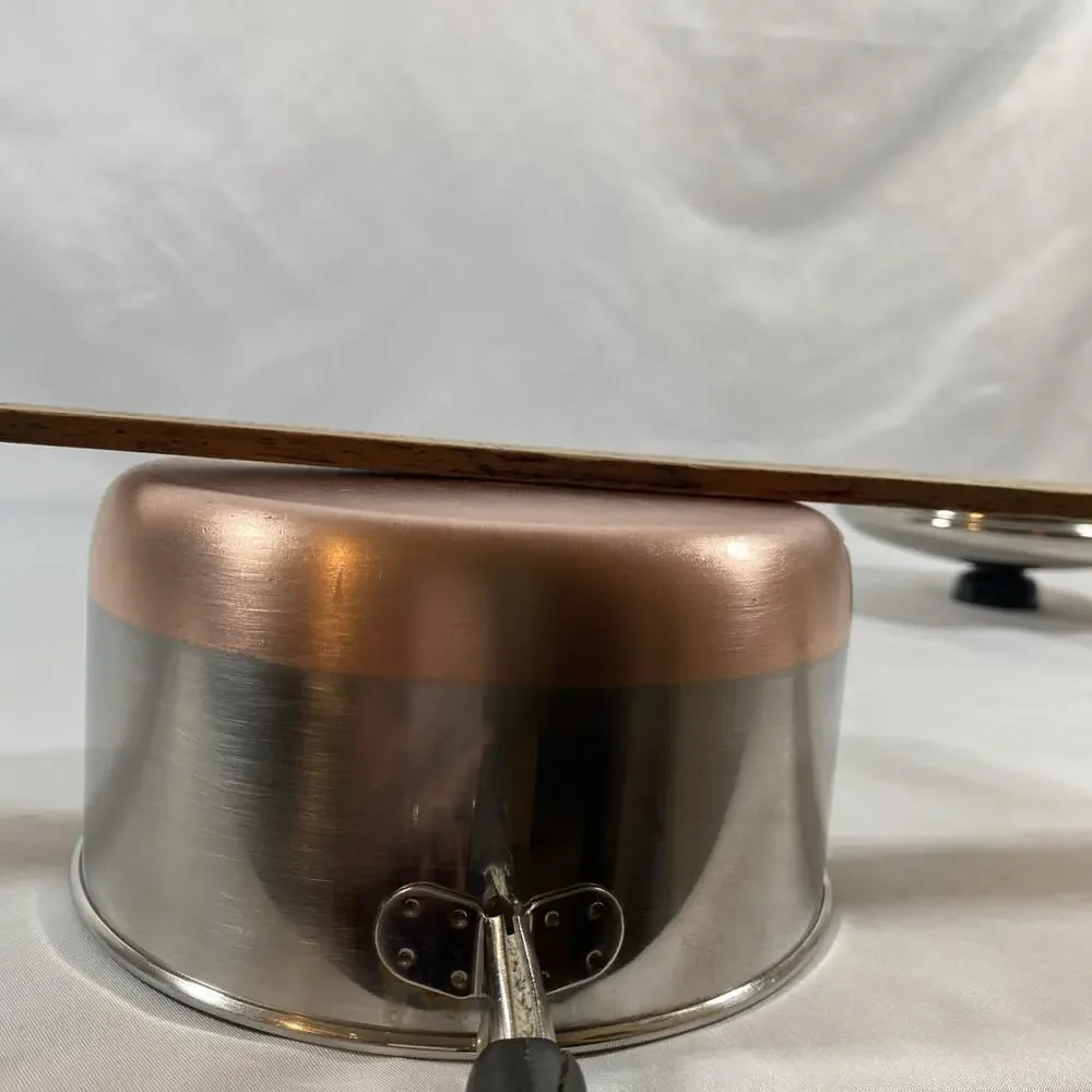 1801 Revere Ware 1 1/2 Qt Copper Bottom Pot Lid Clinton 98 f Stainless *Crack*